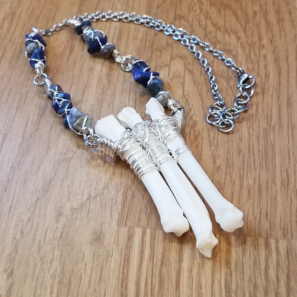 Coyote Foot Bone Sodalite Wrapped Choker - Picture 1 of 12